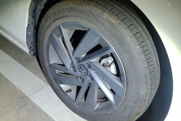 Used Volkswagen Lamando 2024 Lavida L 280TSI DSG Trendy Spicy Edition Right Front Wheel Hub