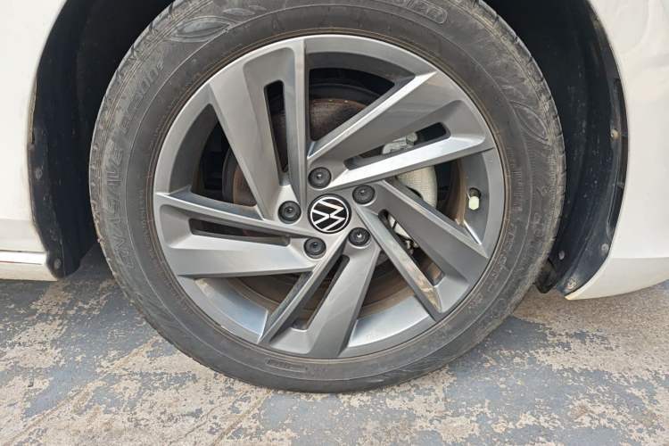 Used Volkswagen Lamando 2024 Lavida L 280TSI DSG Spicy Edition Right Front Wheel Hub