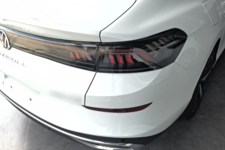 Used Volkswagen Lamando 2024 Lavida L 280TSI DSG Cool & Spicy Edition Right Rear Taillight