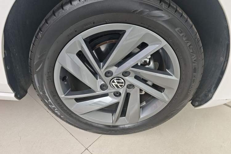 Used Volkswagen Lamando 2024 Lavida L 280TSI DSG Spicy Edition Right Rear Wheel Hub