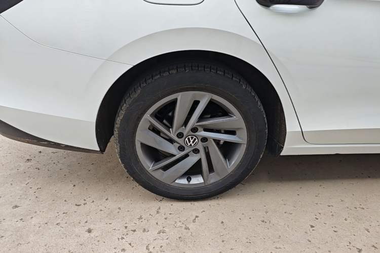 Used Volkswagen Lamando 2024 Lavida L 280TSI DSG Spicy Edition Right Rear Wheel Hub
