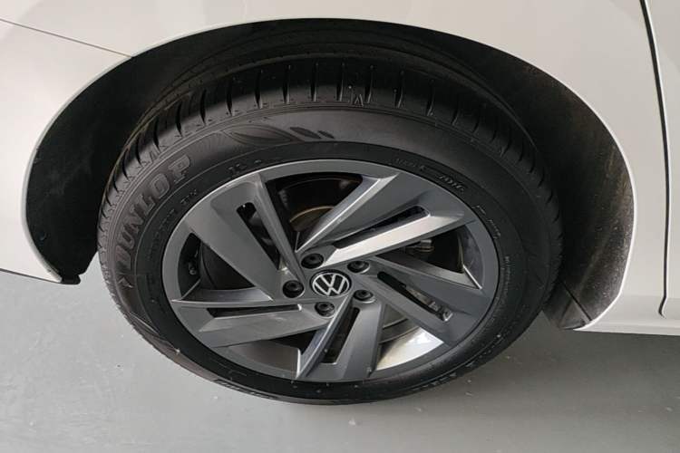 Used Volkswagen Lamando 2024 Lavida L 280TSI DSG Spicy Edition Right Rear Wheel Hub