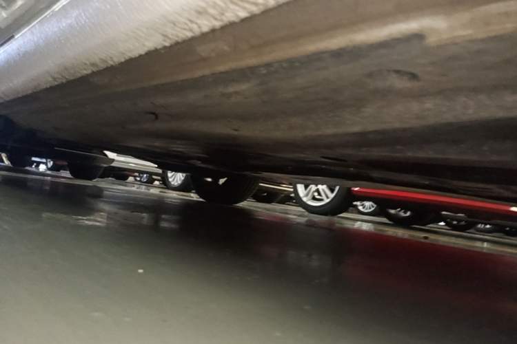 Used Volkswagen Lamando 2024 Lavida L 280TSI DSG Cool & Spicy Edition Right Side Sill