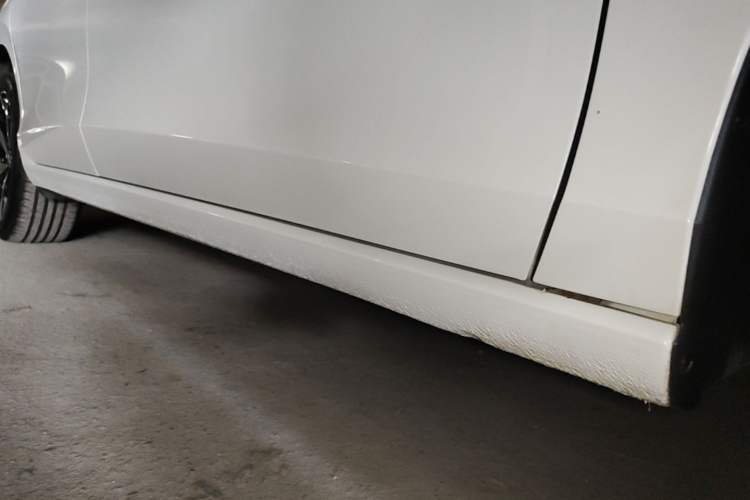 Used Volkswagen Lamando 2024 Lavida L 280TSI DSG Cool & Spicy Edition Right Side Sill