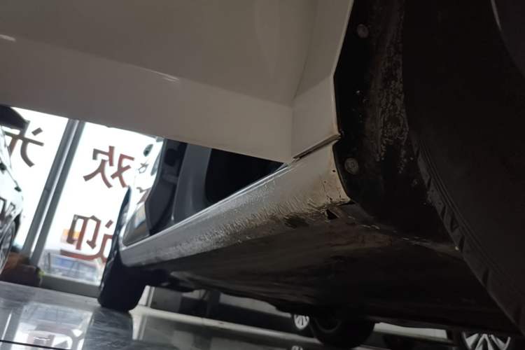 Used Volkswagen Lamando 2024 Lingdu L 200TSI DSG Trendy & Spicy Edition Right Side Sill