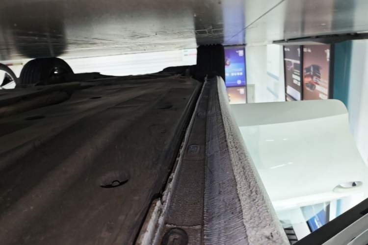 Used Volkswagen Lamando 2024 Lavida L 280TSI DSG Cool & Spicy Edition Right Side Sill