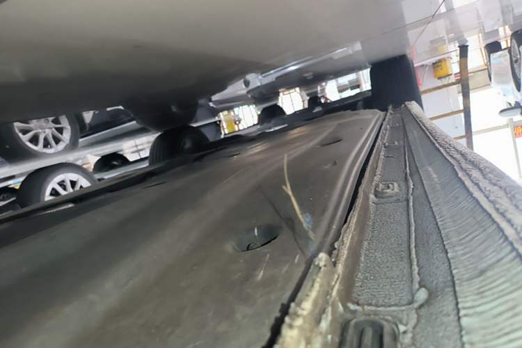 Used Volkswagen Lamando 2024 Lavida L 280TSI DSG Cool & Spicy Edition Right Side Sill