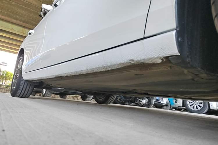 Used Volkswagen Lamando 2024 Lavida L 280TSI DSG Spicy Edition Right Side Sill