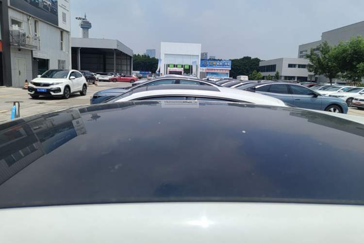 Used Volkswagen Lamando 2024 Lingdu L 200TSI DSG Trendy & Spicy Edition Roof
