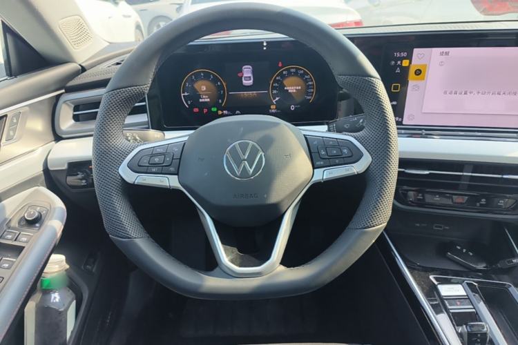 Used Volkswagen Lamando 2024 Lavida L 280TSI DSG Cool & Spicy Edition Steering Wheel