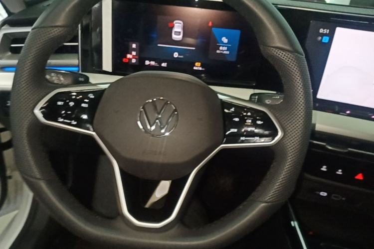 Used Volkswagen Lamando 2024 Lavida L 280TSI DSG Cool & Spicy Edition Steering Wheel