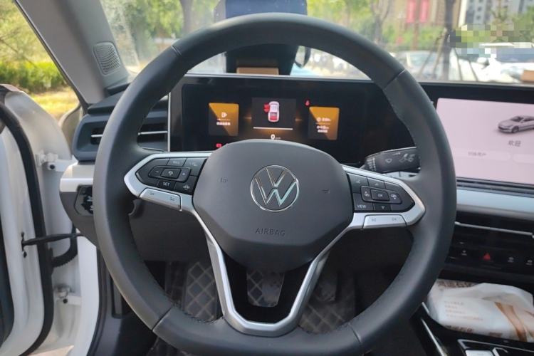 Used Volkswagen Lamando 2024 Lavida L 280TSI DSG Spicy Edition Steering Wheel