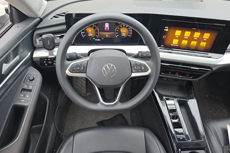 Used Volkswagen Lamando 2024 Lingdu L 200TSI DSG Trendy & Spicy Edition Steering Wheel