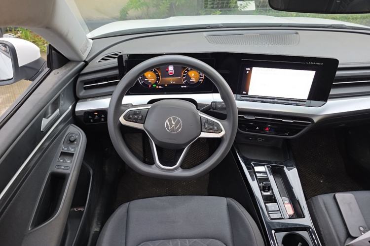 Used Volkswagen Lamando 2024 Lingdu L 200TSI DSG Trendy & Spicy Edition Steering Wheel