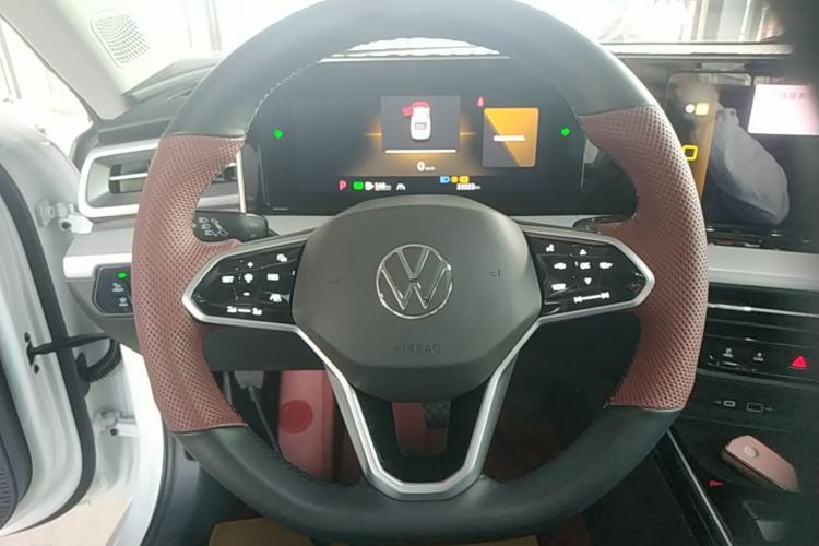 Used Volkswagen Lamando 2024 Lavida L 280TSI DSG Cool & Spicy Edition Steering Wheel