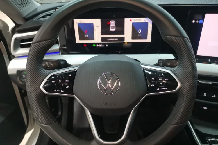 Used Volkswagen Lamando 2024 Lavida L 280TSI DSG Cool & Spicy Edition Steering Wheel