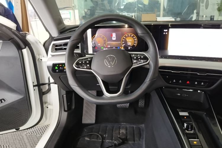 Used Volkswagen Lamando 2024 Lavida L 280TSI DSG Cool & Spicy Edition Steering Wheel
