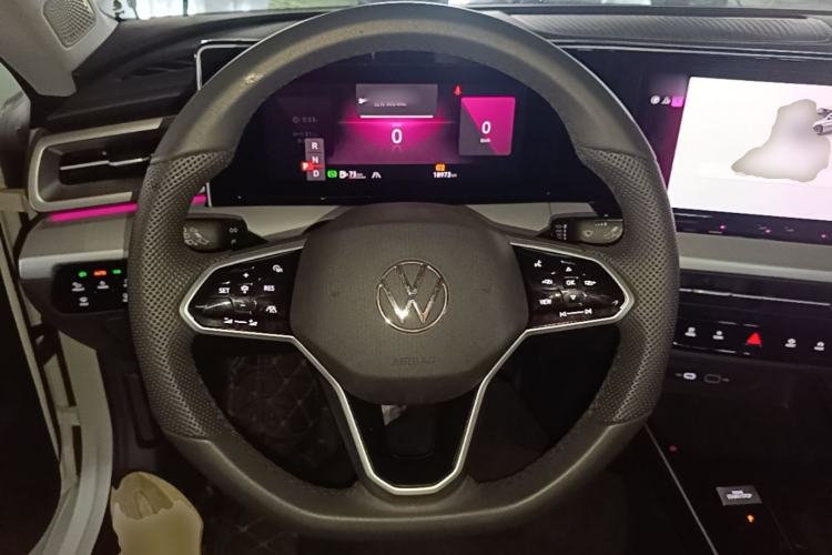 Used Volkswagen Lamando 2024 Lavida L 280TSI DSG Cool & Spicy Edition Steering Wheel