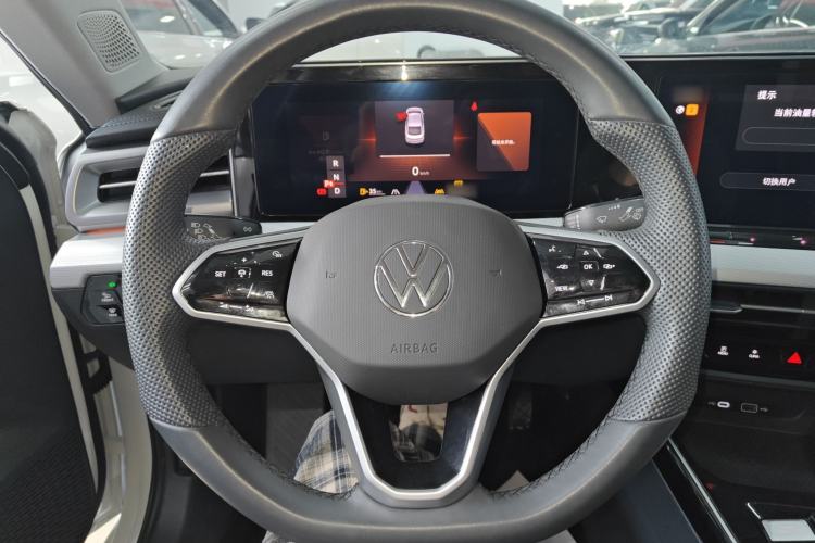 Used Volkswagen Lamando 2024 Lavida L 280TSI DSG Cool & Spicy Edition Steering Wheel