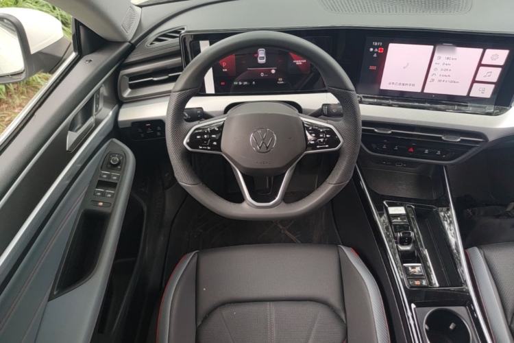 Used Volkswagen Lamando 2024 Lavida L 280TSI DSG Cool & Spicy Edition Steering Wheel
