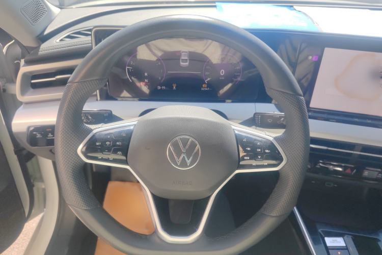Used Volkswagen Lamando 2024 Lavida L 280TSI DSG Cool & Spicy Edition Steering Wheel