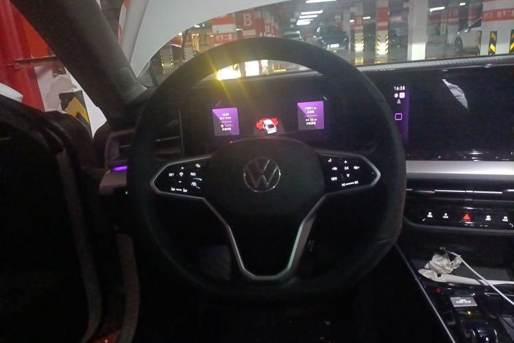 Used Volkswagen Lamando 2024 Lavida L 280TSI DSG Cool & Spicy Edition Steering Wheel