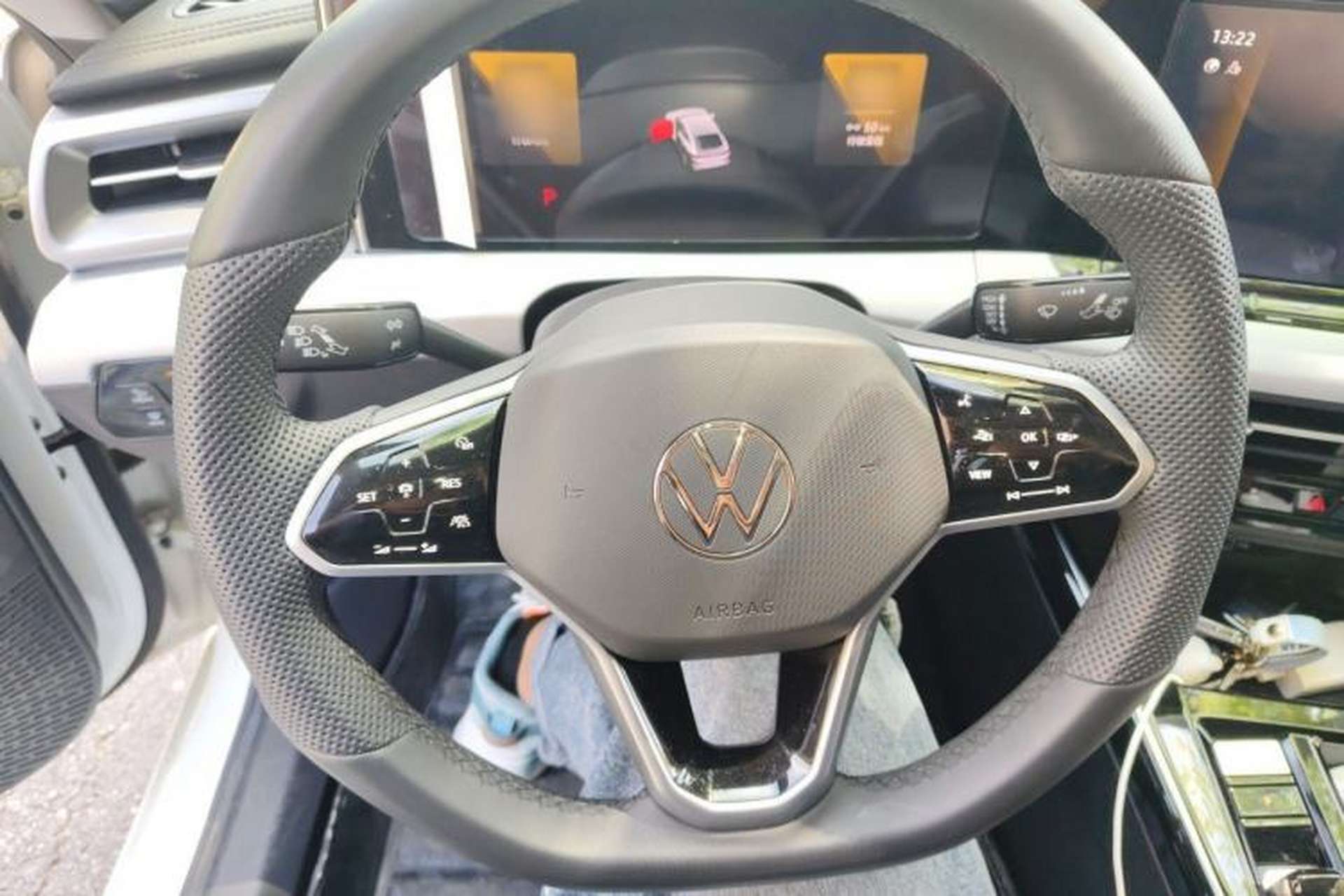Used Volkswagen Lamando 2024 Lavida L 280TSI DSG Cool & Spicy Edition Steering Wheel