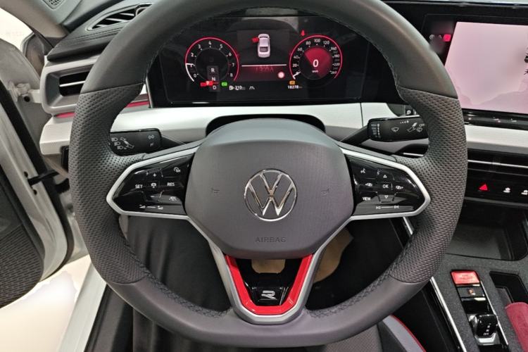 Used Volkswagen Lamando 2024 Lavida L 280TSI DSG Cool & Spicy Edition Steering Wheel