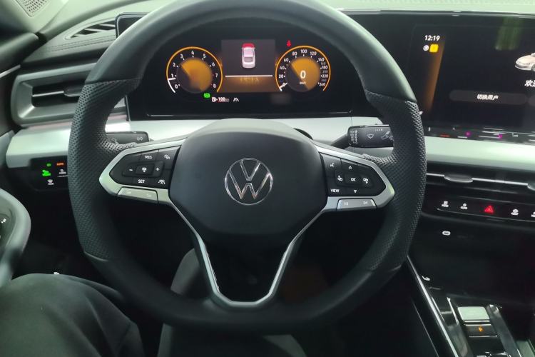 Used Volkswagen Lamando 2024 Lavida L 280TSI DSG Cool & Spicy Edition Steering Wheel