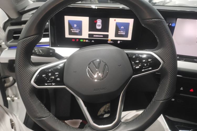 Used Volkswagen Lamando 2024 Lavida L 280TSI DSG Cool & Spicy Edition Steering Wheel