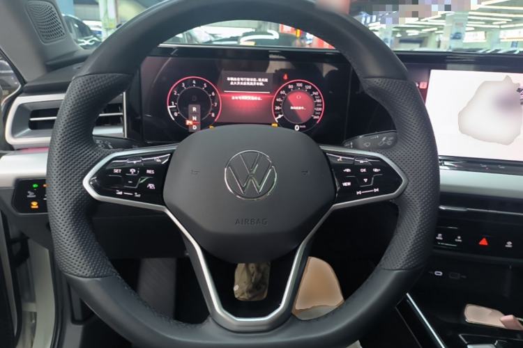 Used Volkswagen Lamando 2024 Lavida L 280TSI DSG Cool & Spicy Edition Steering Wheel