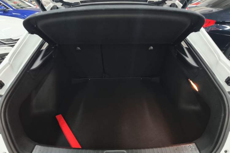 Used Volkswagen Lamando 2024 Lavida L 280TSI DSG Cool & Spicy Edition Trunk