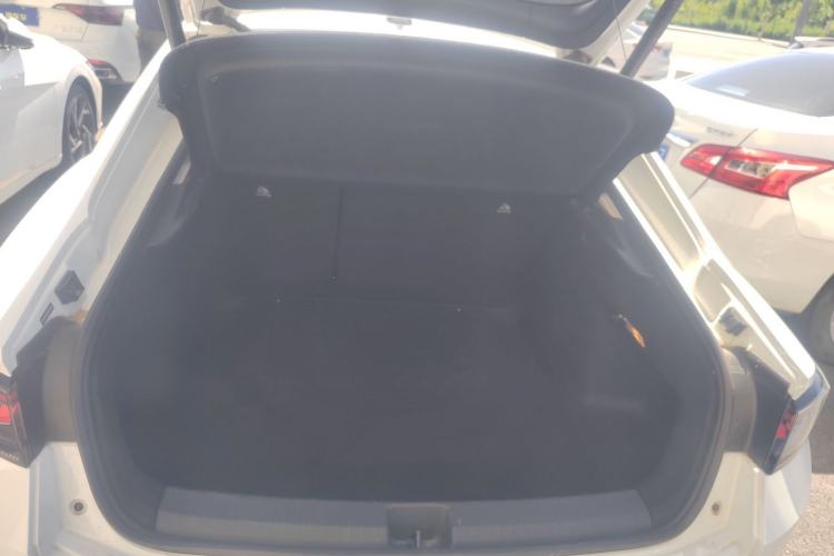 Used Volkswagen Lamando 2024 Lavida L 280TSI DSG Cool & Spicy Edition Trunk