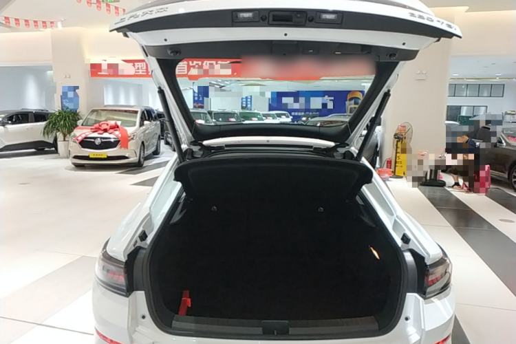 Used Volkswagen Lamando 2024 Lavida L 280TSI DSG Cool & Spicy Edition Trunk