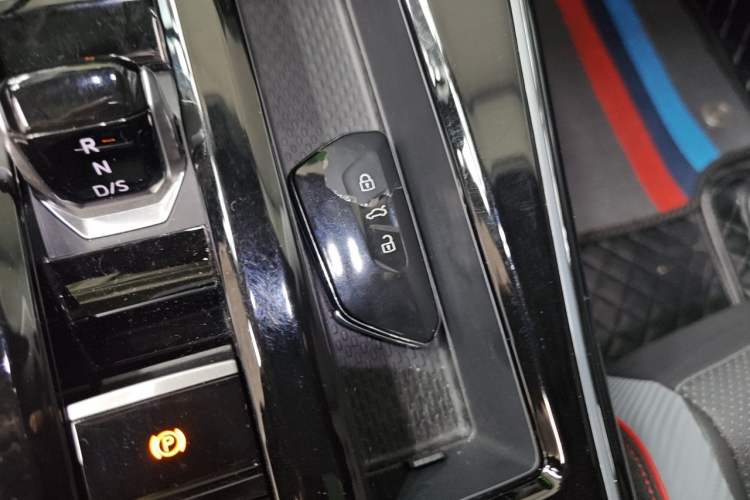 Used Volkswagen Lamando 2024 Lavida L 280TSI DSG Cool & Spicy Edition Vehicle Key