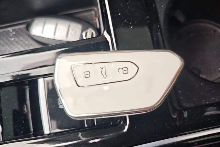 Used Volkswagen Lamando 2024 Lavida L 280TSI DSG Cool & Spicy Edition Vehicle Key