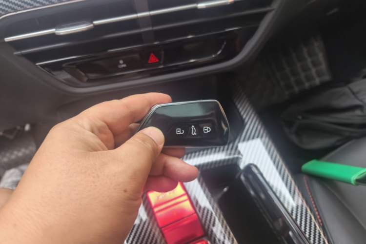 Used Volkswagen Lamando 2024 Lingdu L 200TSI DSG Trendy & Spicy Edition Vehicle Key