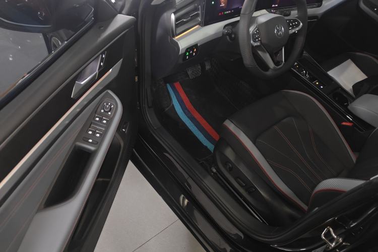 Used Volkswagen Lamando 2025 Lavida L 280TSI DSG Cool & Spicy Edition Driver Seat