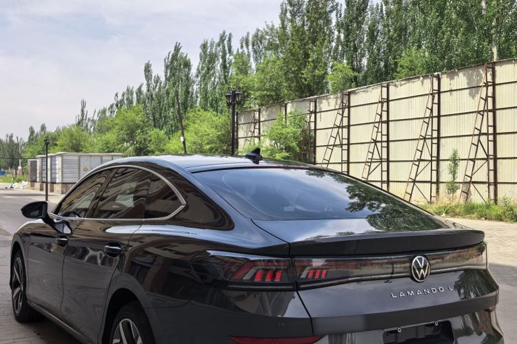 Used Volkswagen Lamando 2025 Lavida L 280TSI DSG Cool & Spicy Edition Exterior 1
