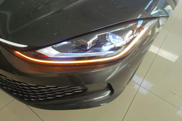Used Volkswagen Lamando 2025 Lavida L 280TSI DSG Cool & Spicy Edition Left Front Headlight