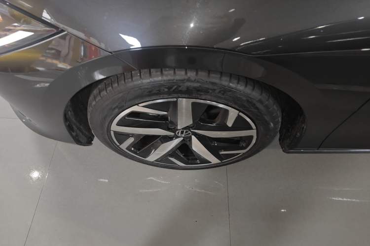 Used Volkswagen Lamando 2025 Lavida L 280TSI DSG Cool & Spicy Edition Left Front Wheel Hub