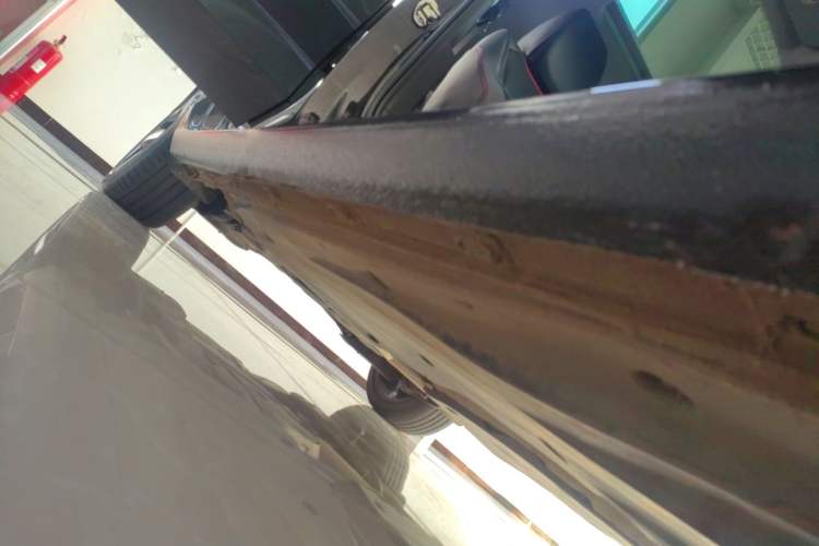 Used Volkswagen Lamando 2025 Lavida L 280TSI DSG Cool & Spicy Edition Right Side Sill