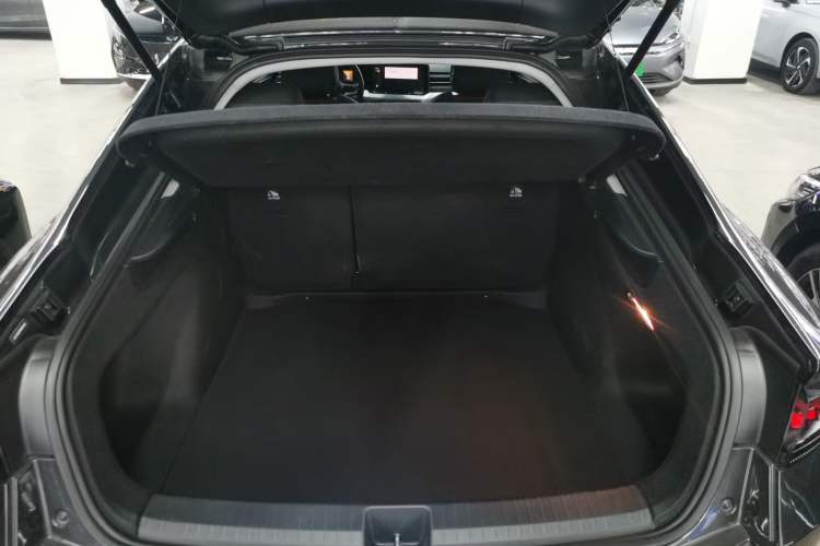 Used Volkswagen Lamando 2025 Lavida L 280TSI DSG Spicy Edition Trunk