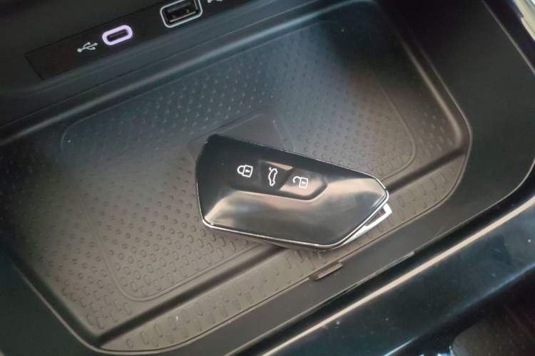 Used Volkswagen Lamando 2025 Lavida L 280TSI DSG Cool & Spicy Edition Vehicle Key