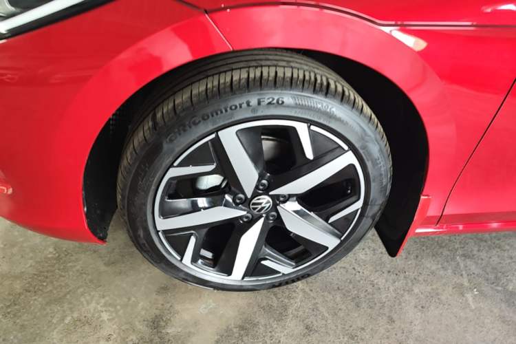 Used Volkswagen Lamando 2025 Lavida L 280TSI DSG Cool & Spicy Edition Left Front Wheel Hub