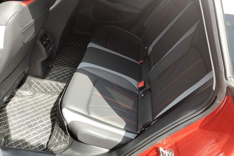 Used Volkswagen Lamando 2025 Lavida L 280TSI DSG Cool & Spicy Edition Left Rear Seat
