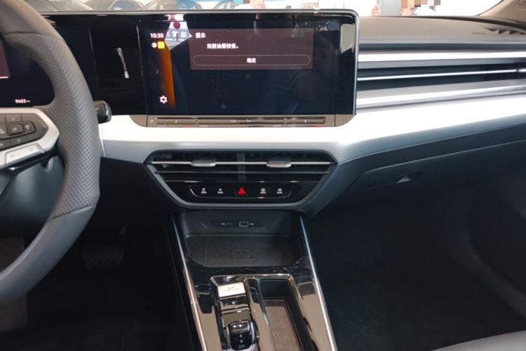 Used Volkswagen Lamando 2025 Lavida L 280TSI DSG Cool & Spicy Edition Audio And AC Panel