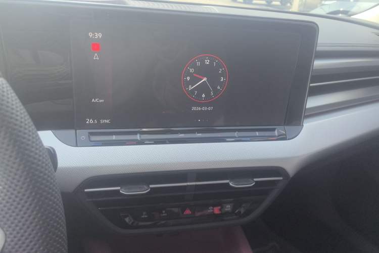 Used Volkswagen Lamando 2025 Lavida L 280TSI DSG Cool & Spicy Edition Audio And AC Panel