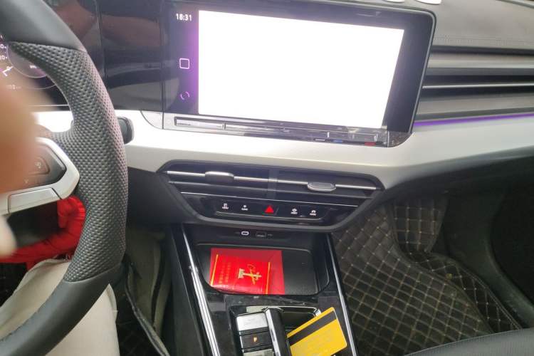 Used Volkswagen Lamando 2025 Lavida L 280TSI DSG Cool & Spicy Edition Audio And AC Panel