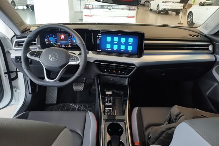 Used Volkswagen Lamando 2025 Lavida L 280TSI DSG Cool & Spicy Edition Center Console
